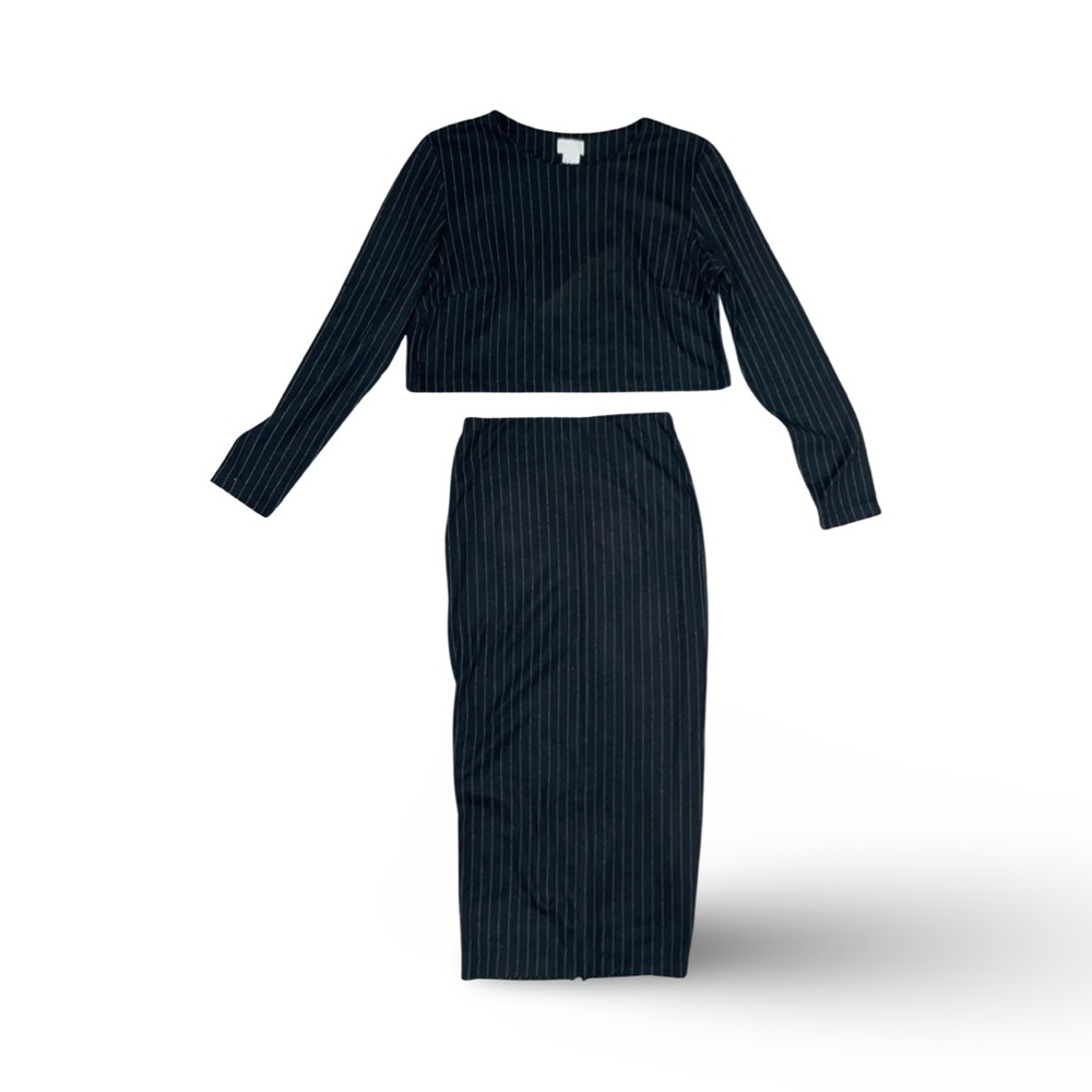H&M Black and White Ribbed Sweater